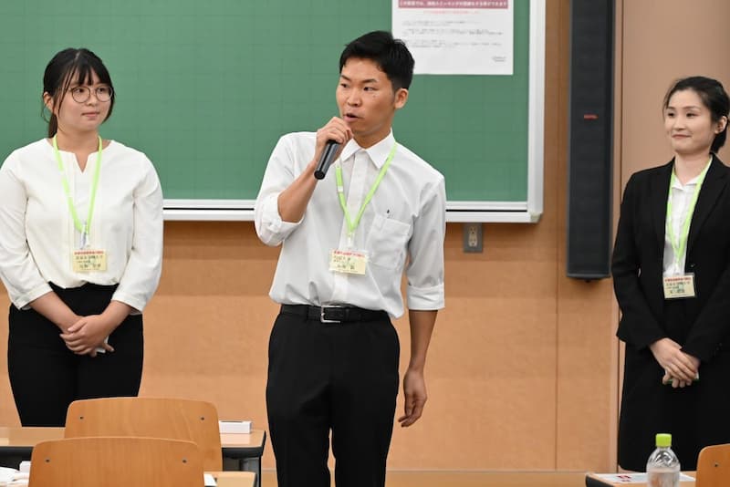 最優秀奨学生に選ばれた及川さん1