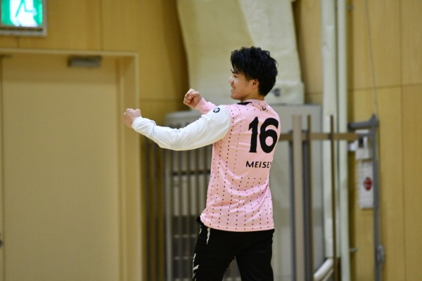 選手契約した篠原佑斗さん（写真提供：男子送球部）