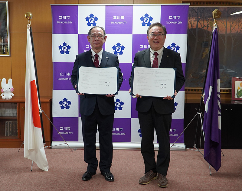 冨樫 伸学長と酒井 大史市長