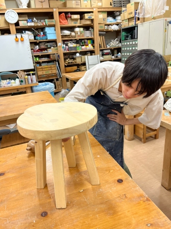スツール（小椅子）の制作