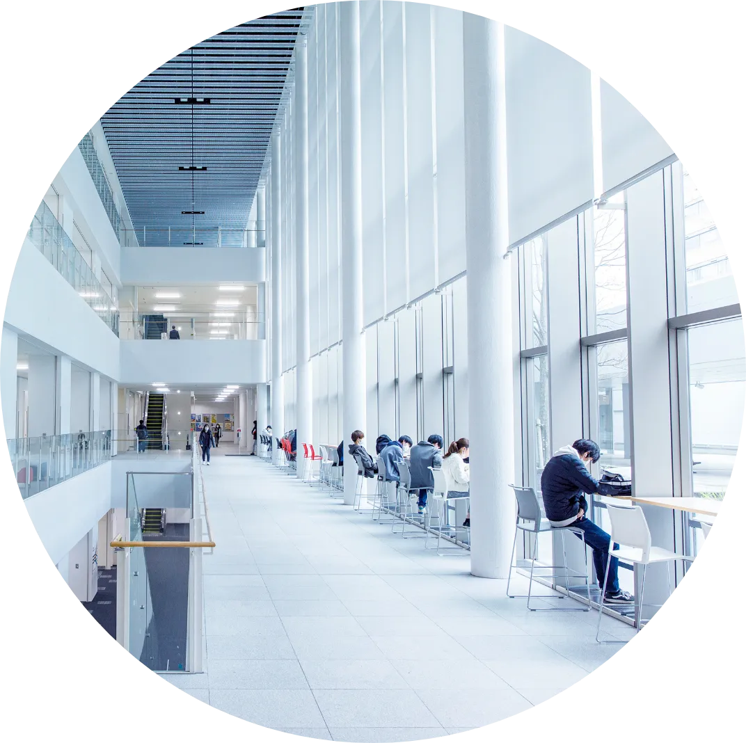 キャンパス内のイメージ写真