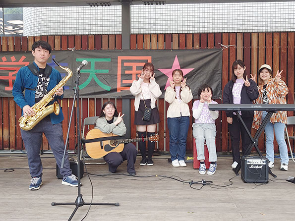 音楽ボランティアサークル　Freedom music