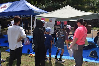 ウォークスタンプラリーの様子