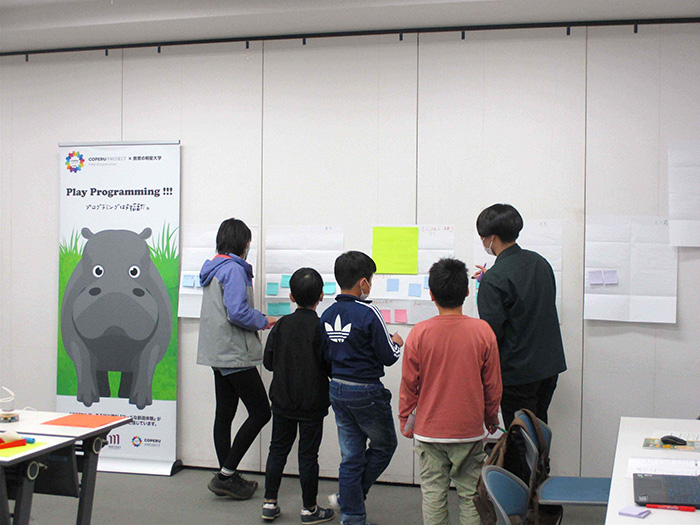 情報学部山中脩也准教授が「プログラミングワークショップ」を実施