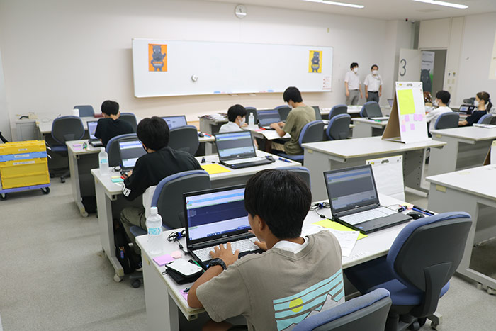 大学コンソーシアム八王子主催「中学生向け夏休み講座」